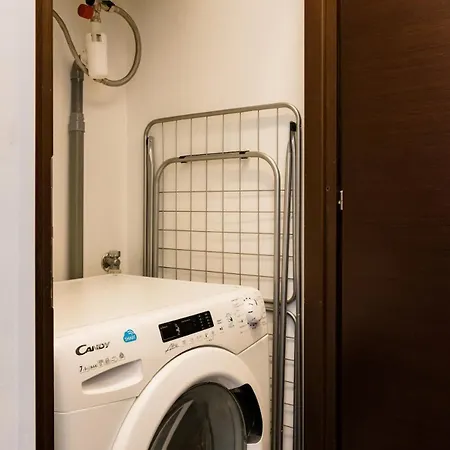 Air Conditioned Apartment, 3 Min Walk To The Beaches, Garage 아파트 *